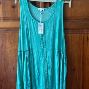 Grace & Lace Flowy tank Size XL